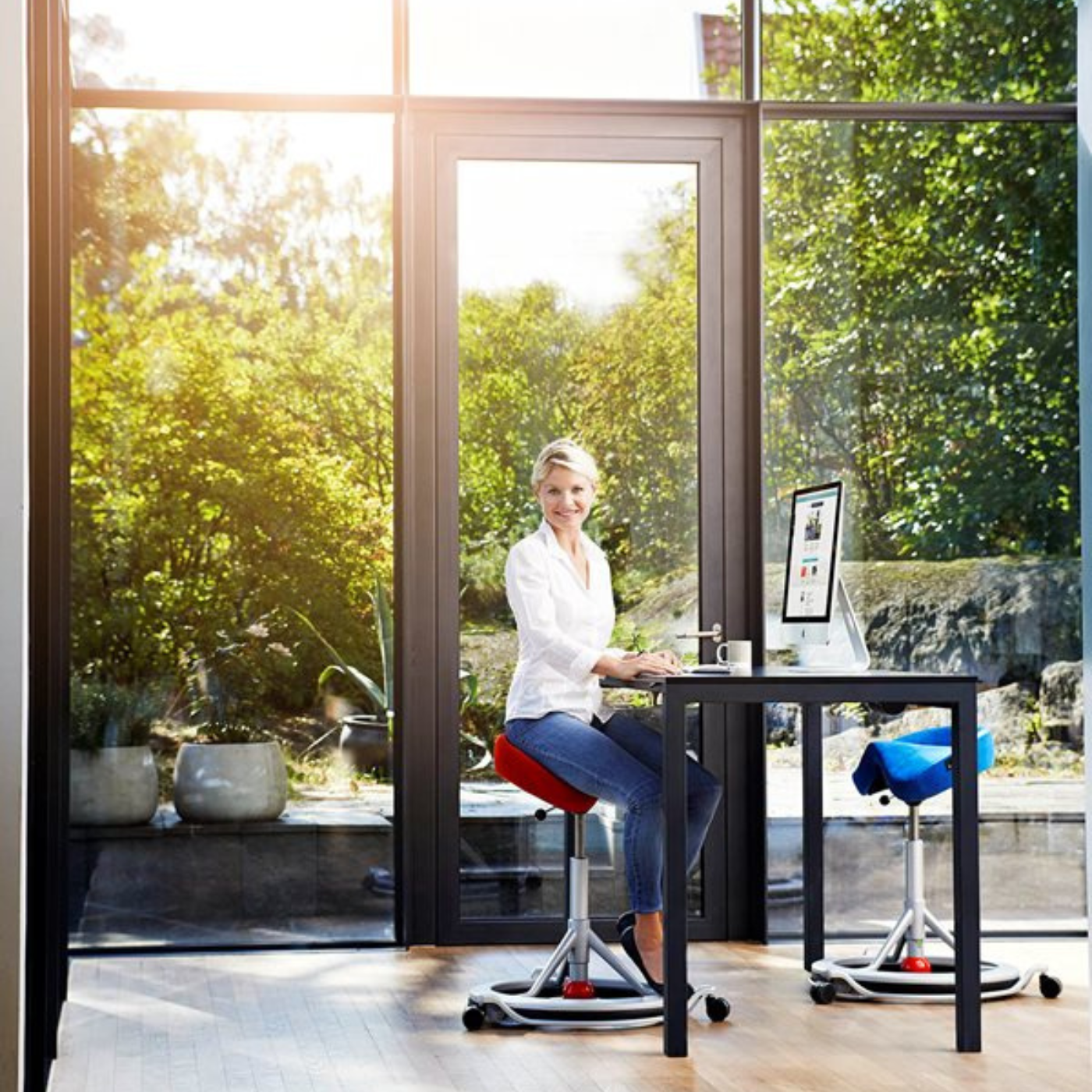 Den ergonomiska kontorsstolen Backapp förändrar sättet vi sitter på