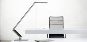 LUCTRA® Lampa Table Pro Linear Vit - Wulff Beltton